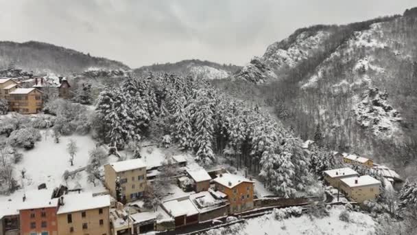 Aerial Winter Landscape Dense Historic Center Thiers Town Puy Dome — Stockvideo