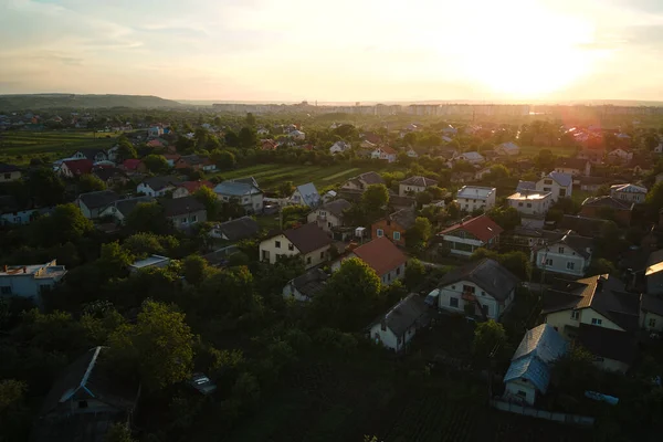 Vista Aérea Casas Residenciales Zona Rural Suburbana Atardecer — Foto de Stock