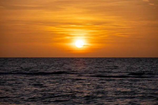 Ocean Sunset Big White Sun Dramatic Bright Sky Background Soft — Φωτογραφία Αρχείου