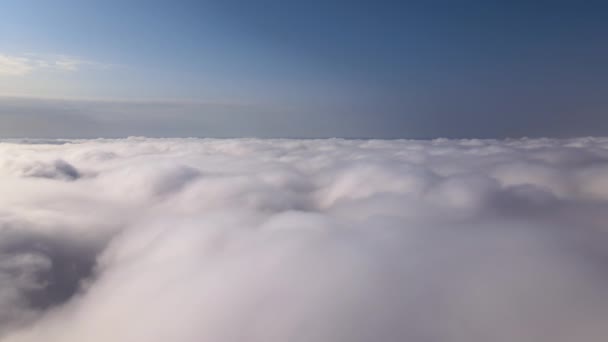 Vista Aérea Janela Avião Alta Altitude Terra Coberta Com Nuvens — Vídeo de Stock