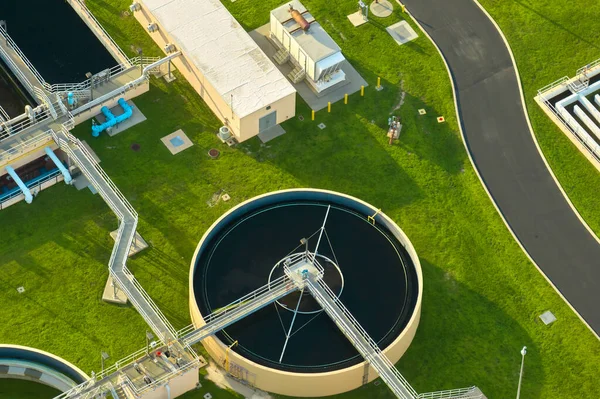 Aerial View Modern Water Cleaning Facility Urban Wastewater Treatment Plant — Stok fotoğraf