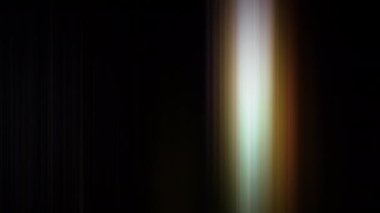 Şekil ve renkleri değiştiren dikey doğrusal desenli bulanık hareketli arkaplan. Sunumlar için dokulu ışıltılı arkaplan.