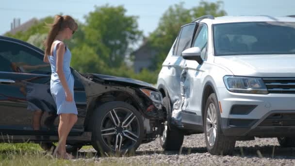 Sad Female Driver Speaking Sellphone Street Side Calling Emergency Service — Stock Video