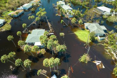 Ian Kasırgası Florida yerleşim bölgesindeki evleri sular altında bıraktı. Doğal afet ve bunun sonuçları.