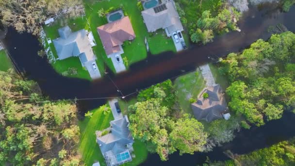 飓风伊恩淹没了佛罗里达州居民区的房屋 自然灾害及其后果 — 图库视频影像