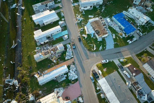 Allvarligt Skadad Orkanen Ian Hus Florida Husbil Bostadsområde Konsekvenser Naturkatastrofer — Stockfoto