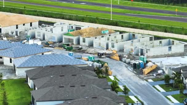 Luftfoto Ejendomsudvikling Med Tæt Beliggende Familiehuse Opførelse Florida Lukkede Forstæder – Stock-video