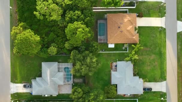 Aerial View Small Town America Suburban Landscape Private Homes Green — Stockvideo