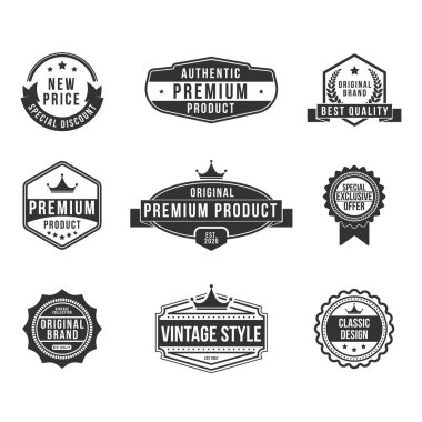 Vintage premium ürün düz rozetler ayarlandı. Özel kalkanlar, indirimli pullar ve klasik logo vektör illüstrasyon koleksiyonu için geçmişe dönük tasarım. Organik gıda ve yaz konsepti