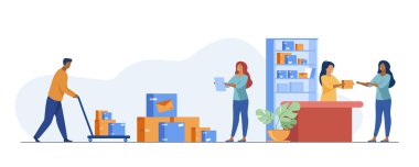 Postacı postanedeki müşteriye bir paket veriyor. Kurye el arabasındaki kutuları kaldırıyor. Taşımacılık, teslimat, lojistik servis kavramı için vektör illüstrasyonu