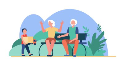 Torununa dışarıda bakan yaşlı çift. Dedelerine oyuncak taşıyan çocuk düz vektör çizimi yapıyor. Aile, nesil, torun sancak, web sitesi tasarımı veya iniş sayfası kavramı