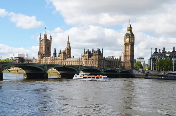 ロンドンのランドマークのビュー — ストック写真