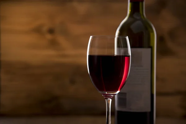Bicchiere Vino Rosso Con Bottiglia — Foto Stock