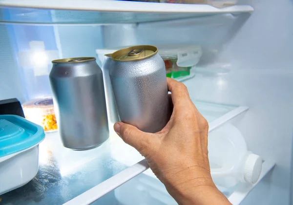 Hand Picking Beer Can Refrigerator — Stock Photo, Image
