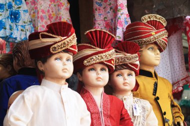 Hintli Çocuklar Moda Kukla Heykelleri 