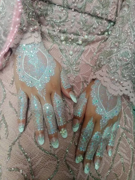 Beautiful Female Hands Baby Hand — Stock Photo, Image