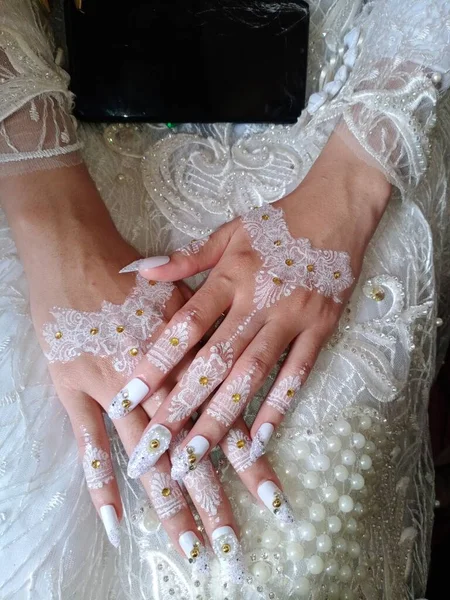 Bruid Bruidegom Met Bruiloft Ringen — Stockfoto