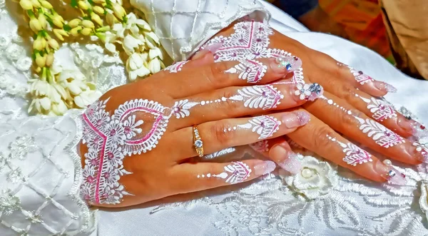 Henna Beautiful Wedding Dress — Stock Photo, Image