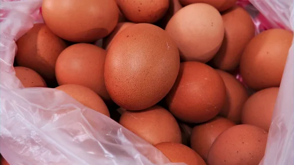 Курячі Яйця Пластиковій Тарі Харчова Концепція Ферма — стокове фото