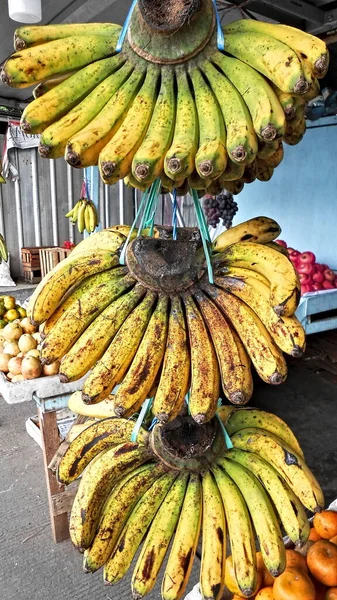 Stopped Fruit Shop Saw Some Yellow Ripe Bananas — Stock Photo, Image