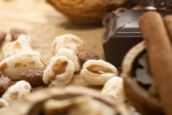 Nueces Con Chocolate Canela — Stockfoto