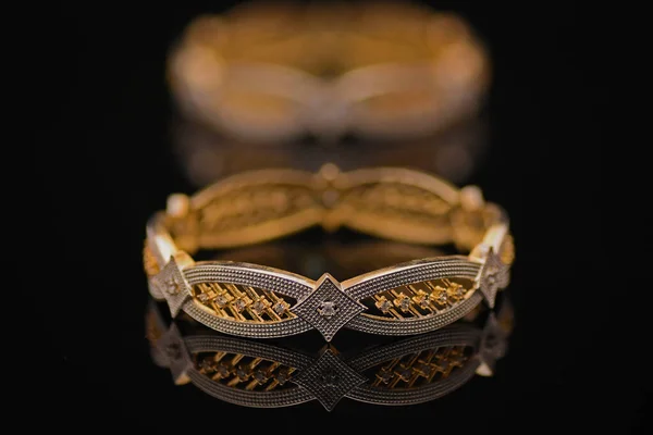 Beaux Bangles Attractifs Diamant Artificiel Bangles Indian Bangles Bracelets Indiens — Photo