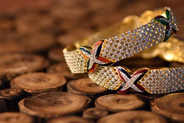 아름다운 매력적 다이아몬드 인디언 인도의 — 스톡 사진