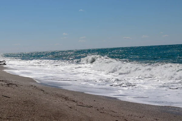 Κύματα Και Λευκός Αφρός Στο Αιγαίο — Φωτογραφία Αρχείου