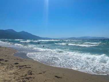 Ege 'de büyük dalgalar