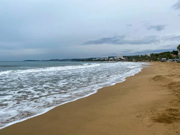 Pantai Berpasir Yang Indah Dan Air Pirus — Stok Foto