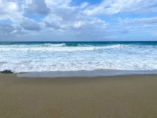 Ege Denizi 'nin kumlu sahilleri