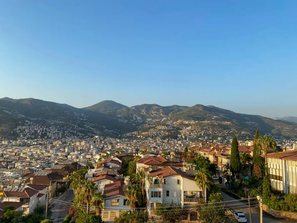 Yukarıdan Alanya şehrine bak.