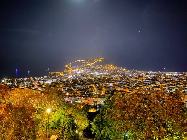 Gecenin manzarası Alanya