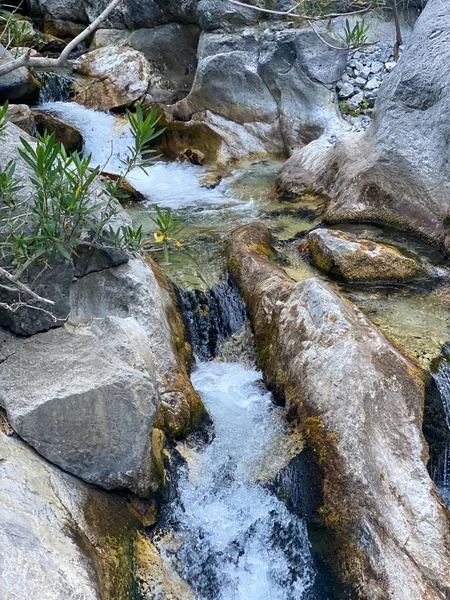 Liten Bäck Mellan Klipporna Alanya Bergen — Stockfoto