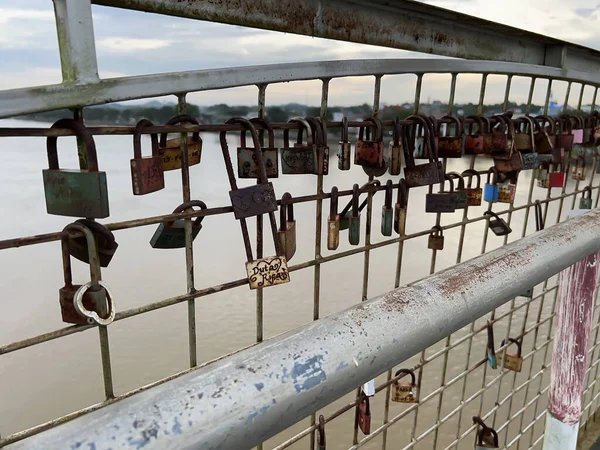 Bir şehrin manzarası