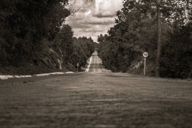 Yerden göğe uzanan sonsuz otoyol