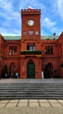 Eski tuğla bina - Colberg şehrindeki belediye binası Polonya 'dan.