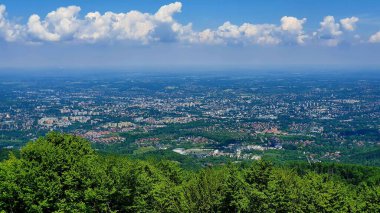 Silezya ve Polonya 'nın daha küçük bölgelerindeki güzel Beskidy dağları..