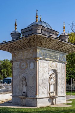 Türkiye, İstanbul, 17 Ağustos 2022; Kksu Kasri Osmanlı döneminde yapıldı. Osmanlı İmparatorluğu mimarisinin en güzel örneği..