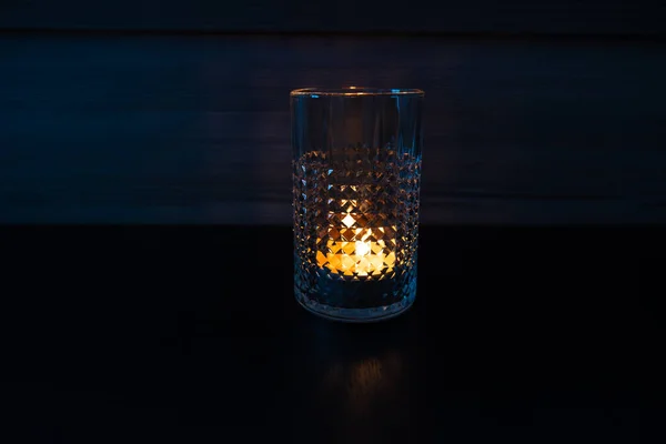 Candle Glass Rays Light Refracted Walls Glass High Quality Photo — Stock Photo, Image