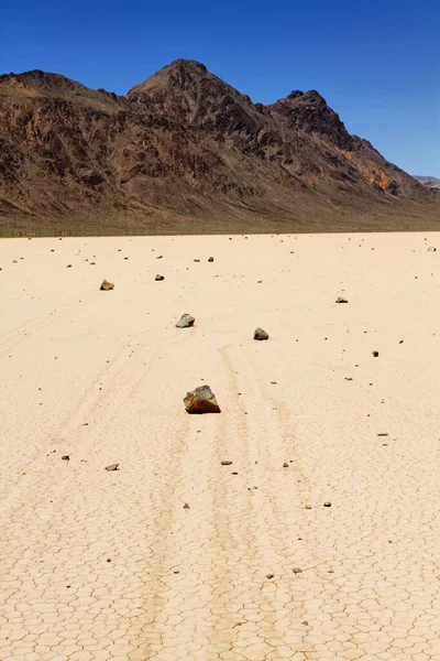 Famosas Rocas Movimiento Death Valley —  Fotos de Stock