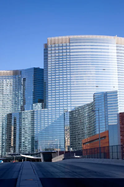 Modern dış görünüşlü şehir binaları