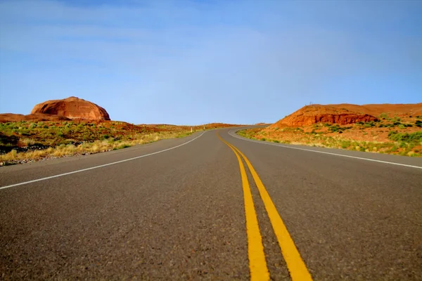 Long Stretch Asphalt Desert Road — Stock Photo, Image