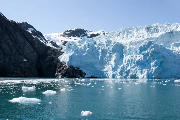 Ледник Хаббарда Аляске — стоковое фото