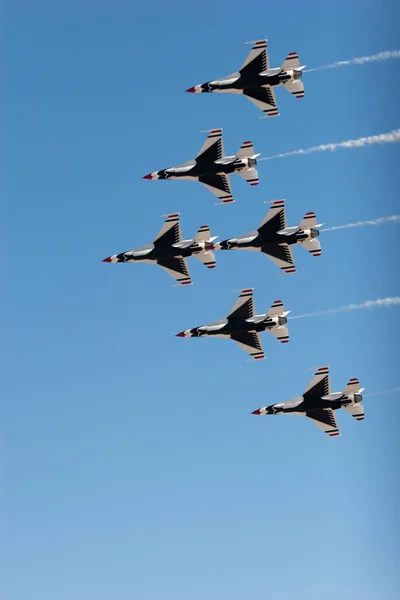 F16 Thunderbirds Salon Aérien — Photo