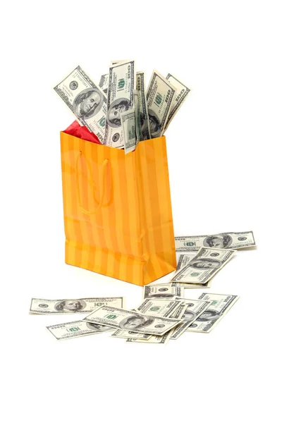 Alışveriş çantası beyaz arkaplanda izole edildi