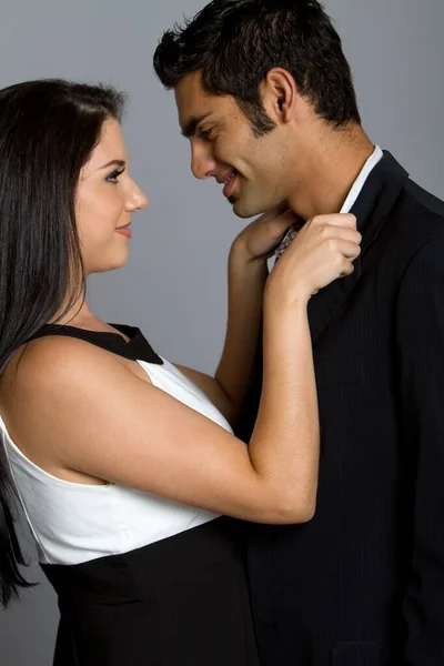 Mutlu, genç, aşık bir çift