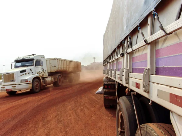 Mato Grosso Brazil Oktober 2004 Lastbilen Stannade Landsväg — Stockfoto