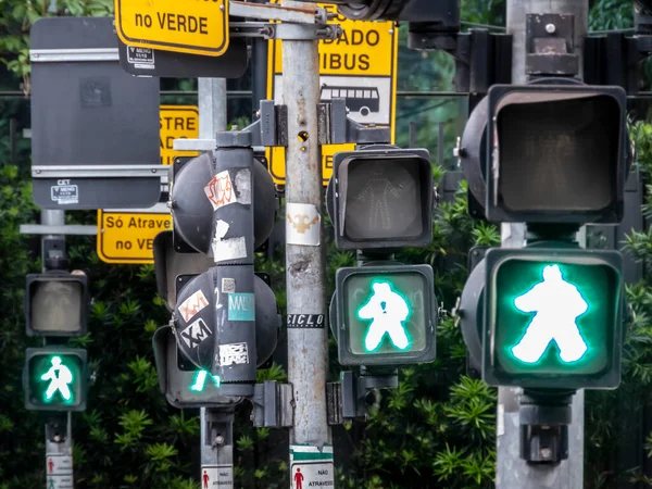 Sao Paulo Brazil October 2021 Row Pedestrians Traffic Light Semaphore — Stock Photo, Image