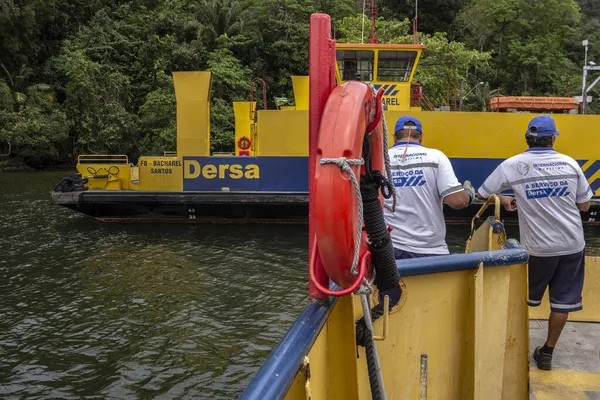 Bertioga São Paulo Brasil Novembro 2012 Pessoas Veículos Ferryboat Fazem — Fotografia de Stock